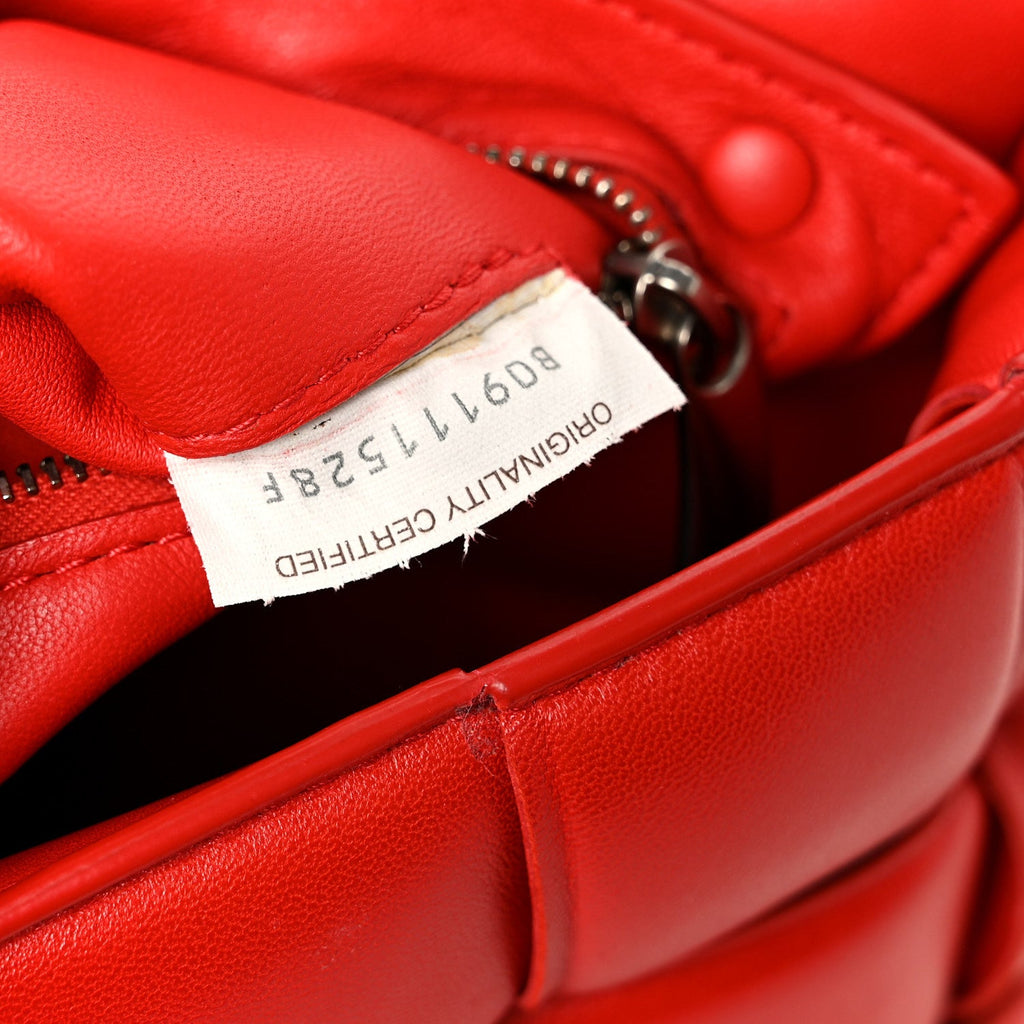 Lambskin Maxi Intreccio Padded Chain Cassette Crossbody Bag Nail Polish