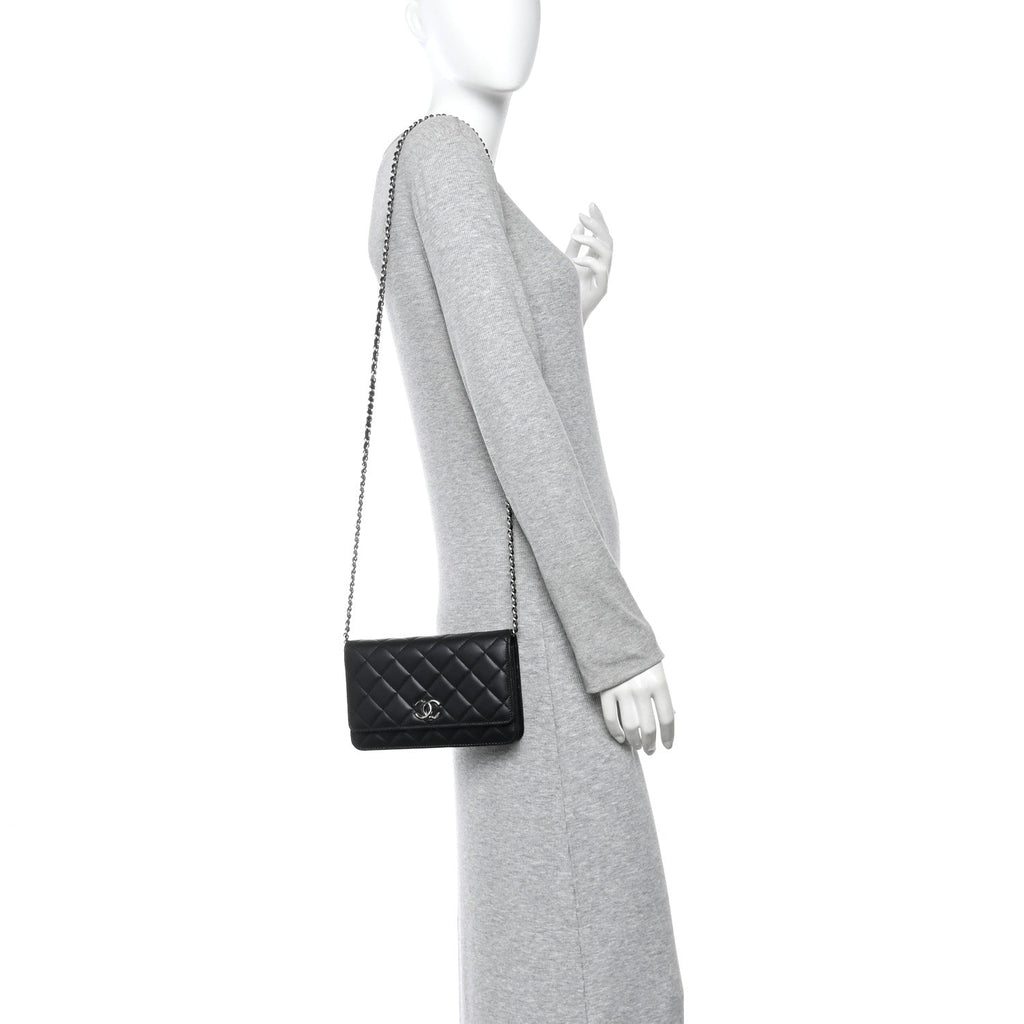 Lambskin Quilted Enamel CC Wallet on Chain WOC Black