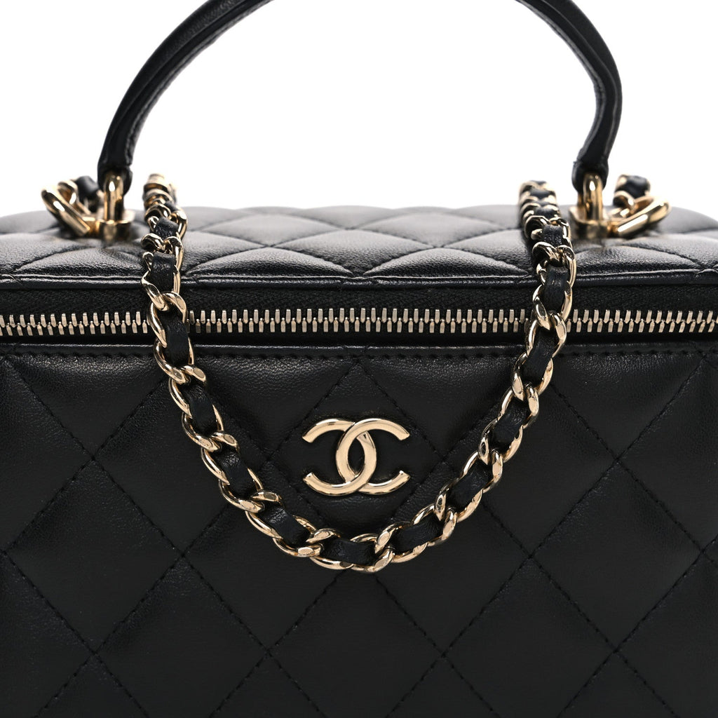 Lambskin Quilted Small Top Handle Vanity Case With Chain Black