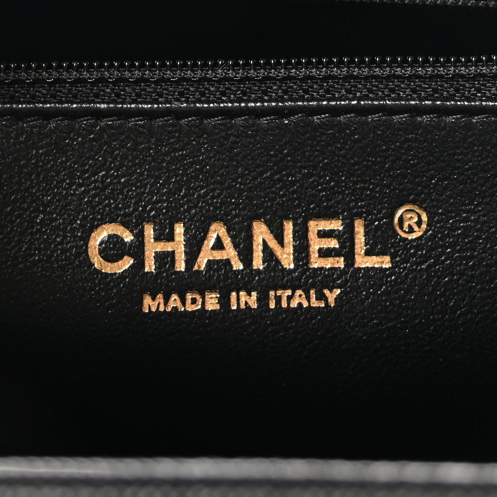 Caviar Quilted Large Business Affinity Flap Black