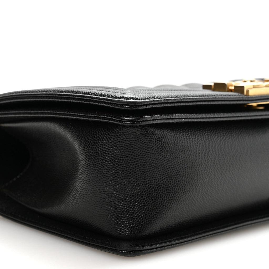Caviar Quilted Medium Boy Flap Black