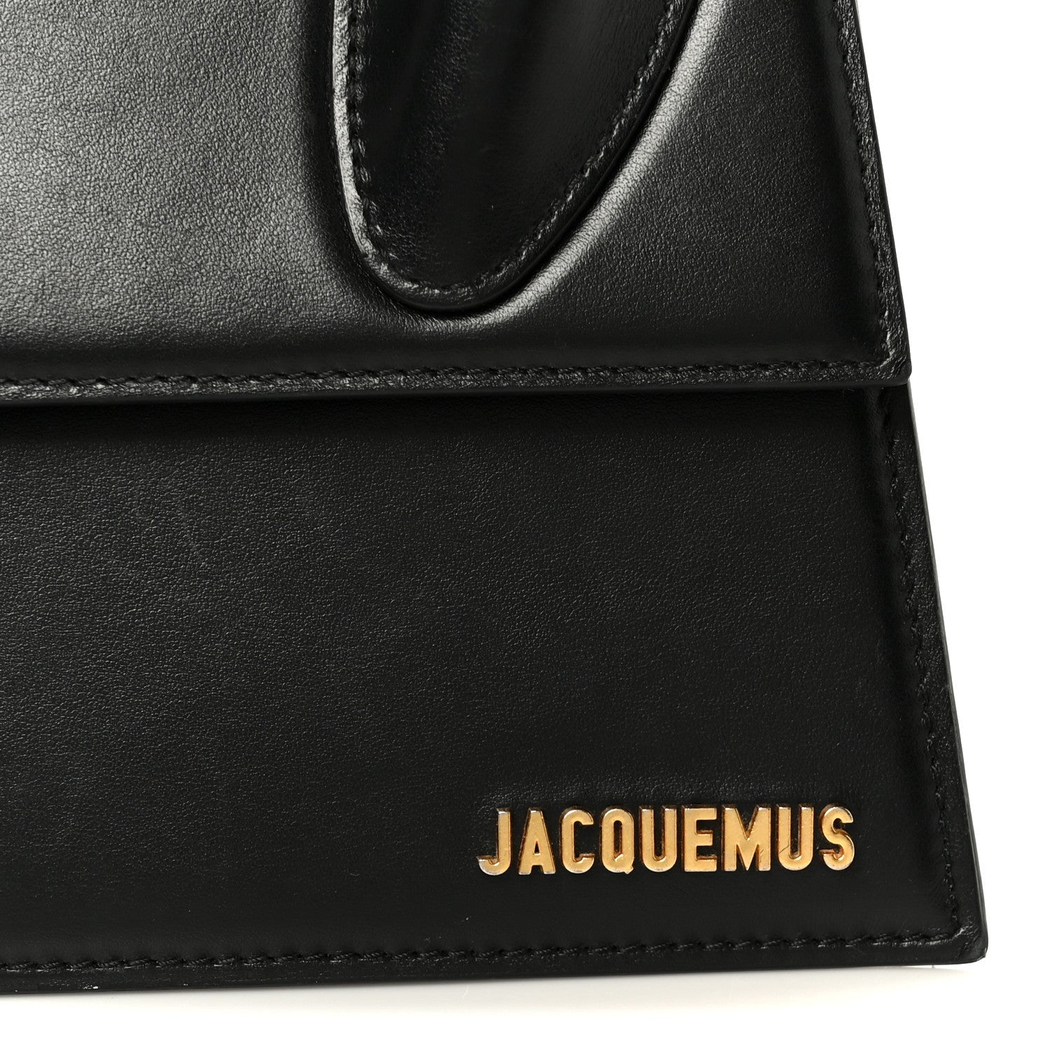 Smooth Calfskin Le Chiquito Moyen Black