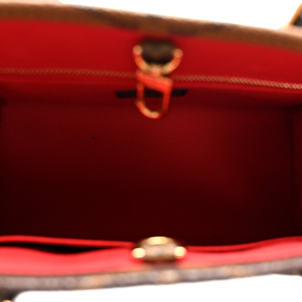 Reverse Monogram Giant Onthego PM