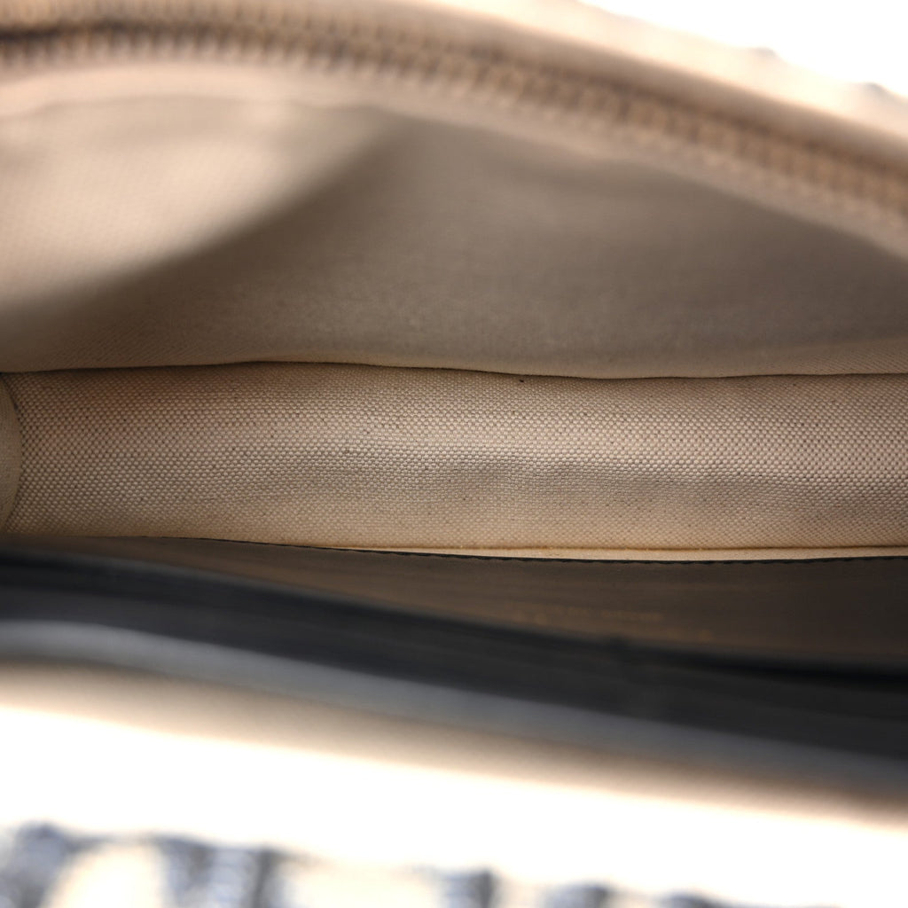 Oblique Saddle Chain Pouch Blue