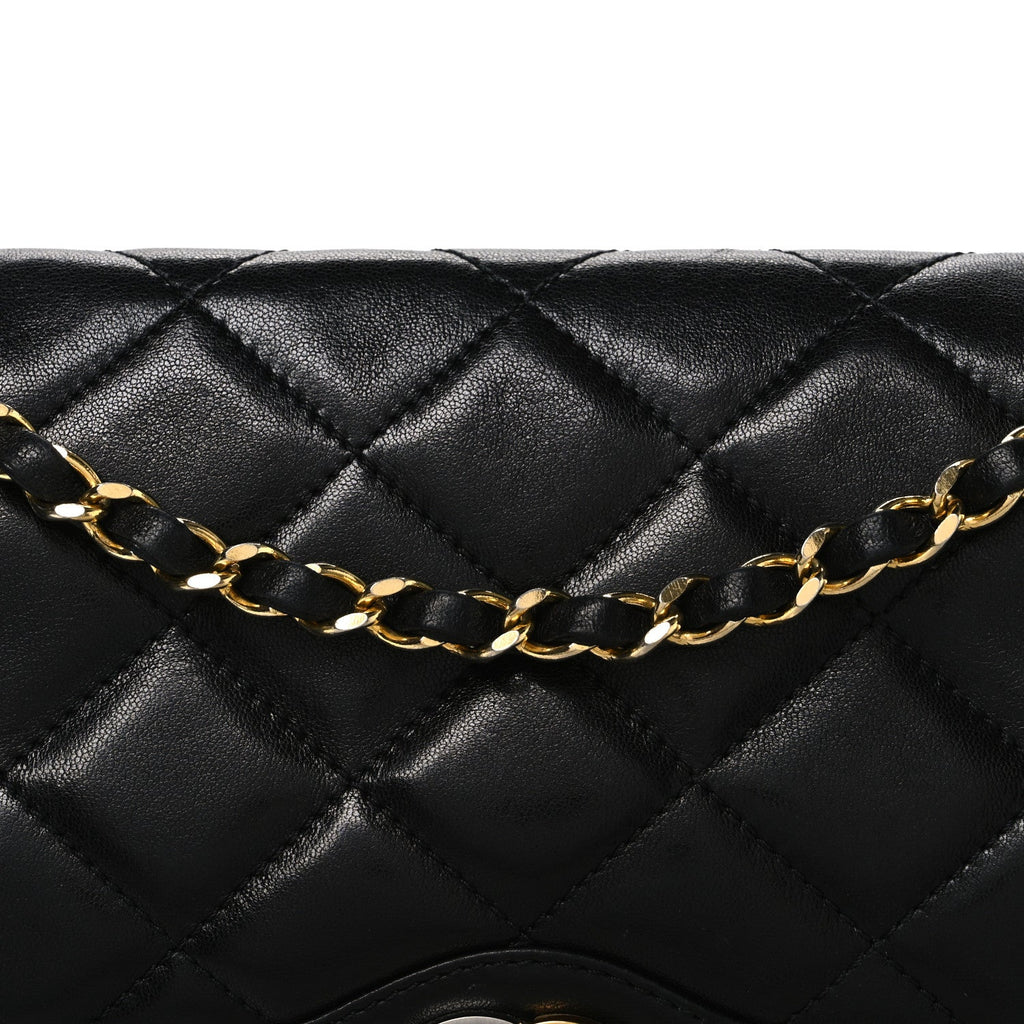 Lambskin Medium Double Flap Black