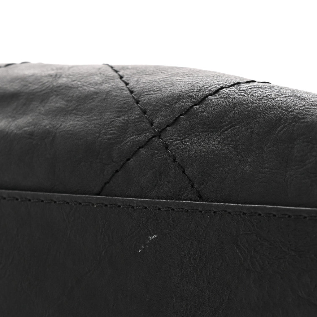Calfskin Quilted Large Hamptons Flap Black
