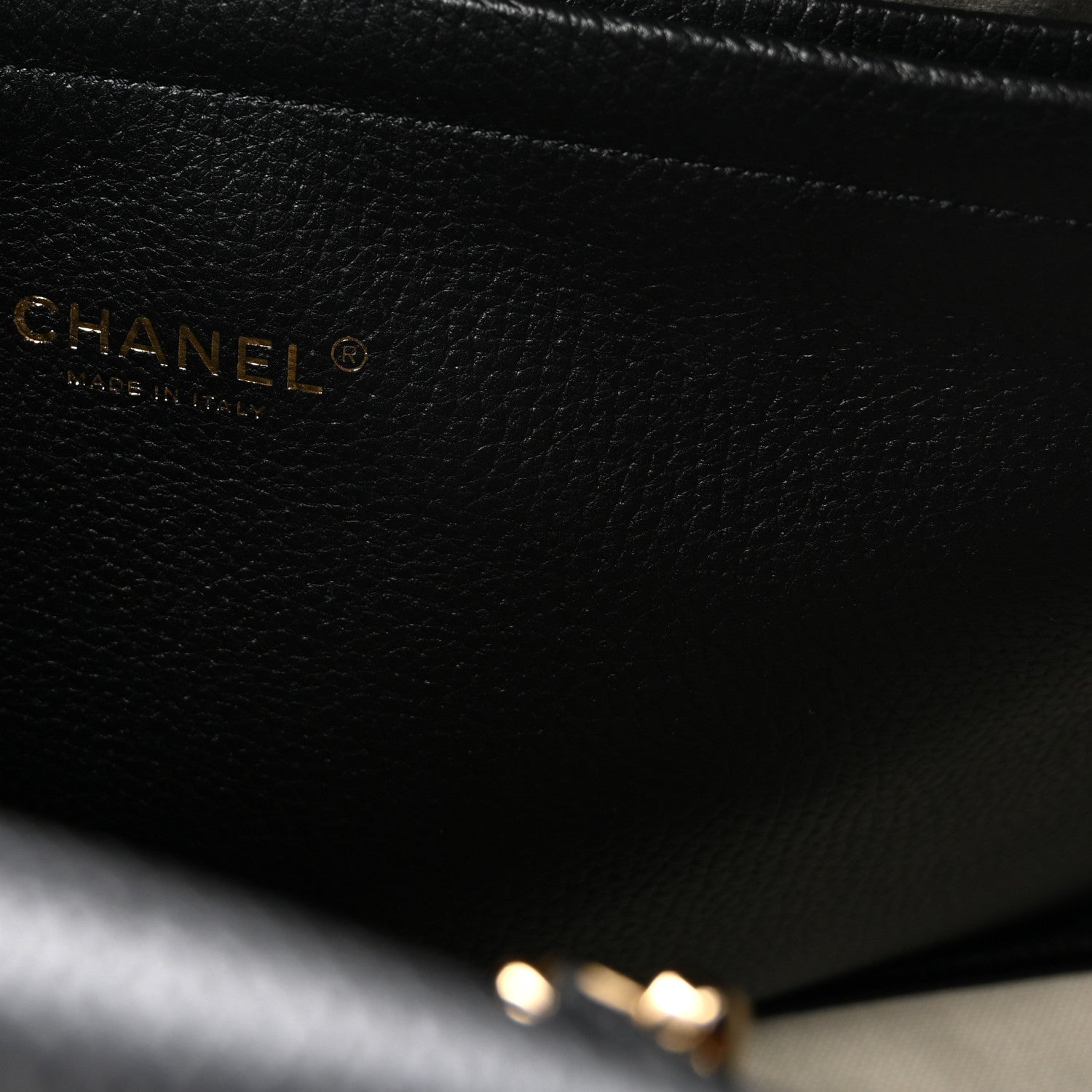Grained Calfskin Stitched Urban Essentials Large Shopping Bag Black