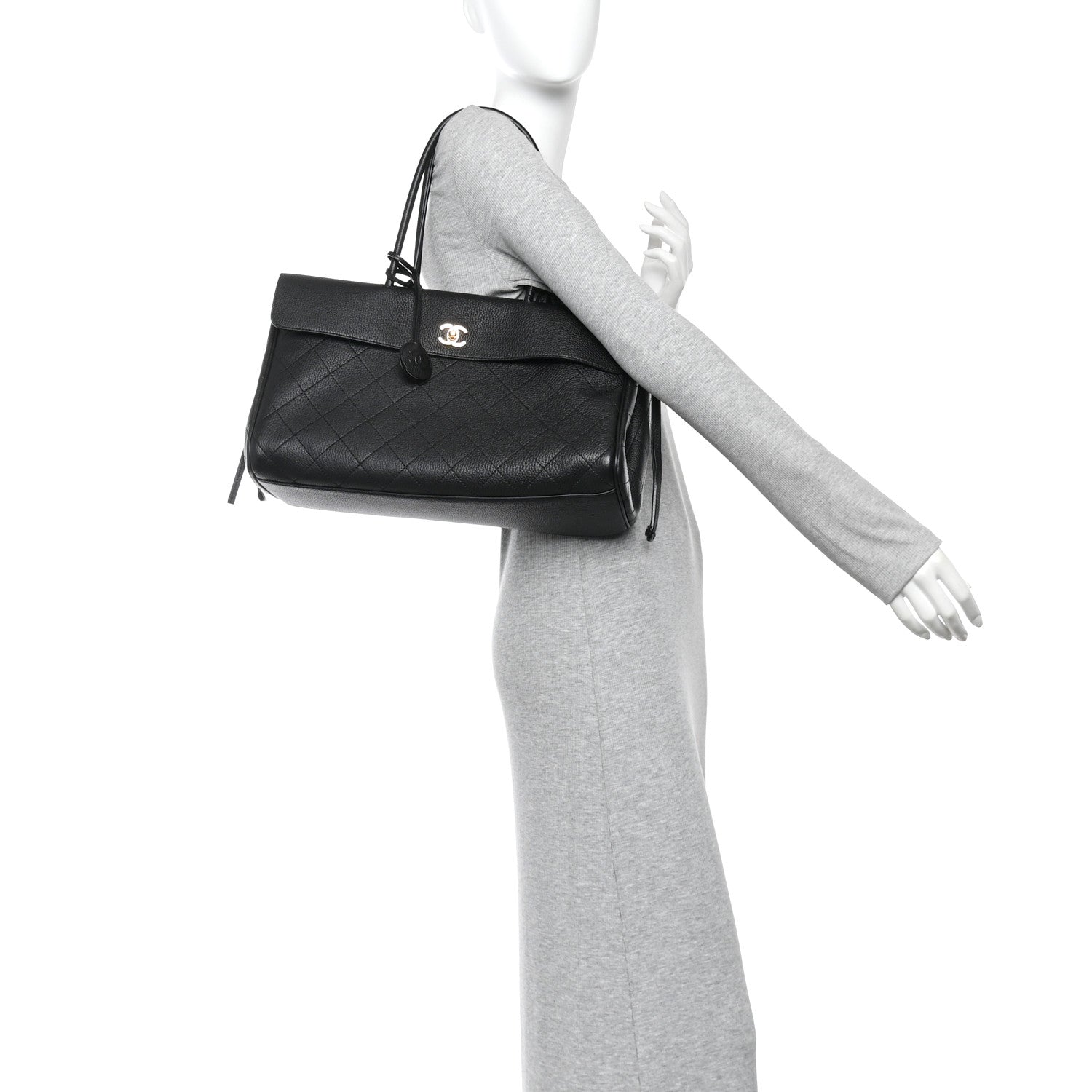 Grained Calfskin Urban Essentials Large Shopping Bag Black Black