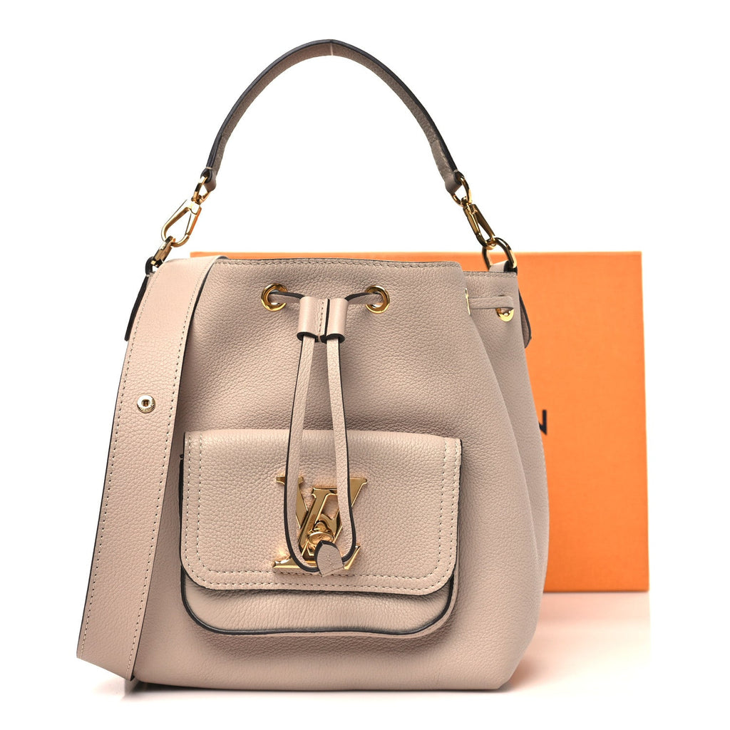Calfskin Lockme Bucket MM Greige