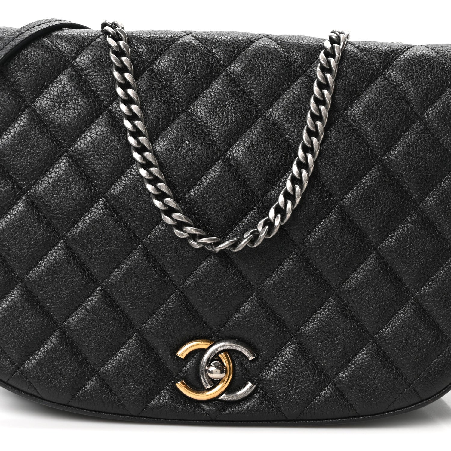 Calfskin Quilted Casual Pocket Messenger Flap Black