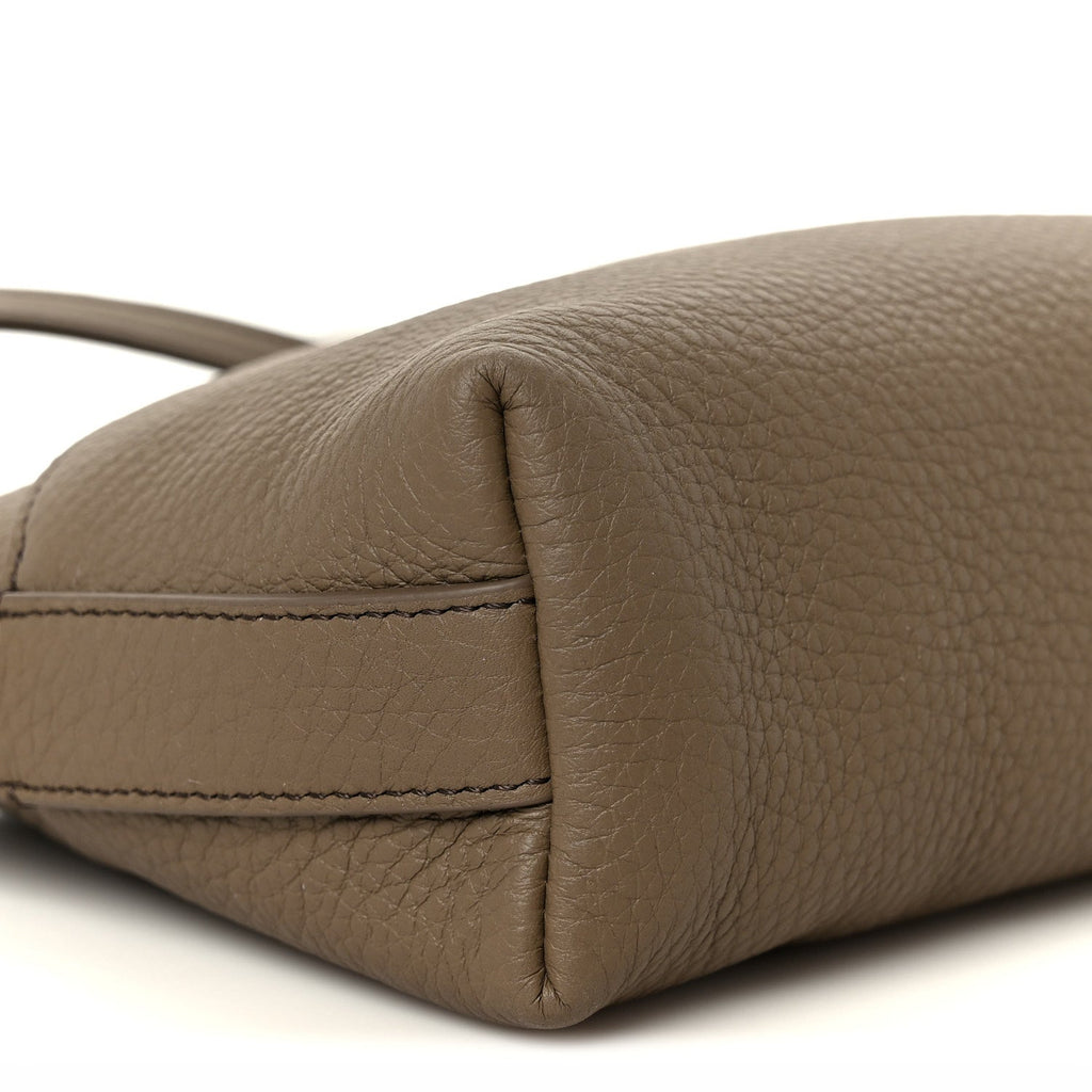 Grained Calfskin Annie E/W Crossbody Bag Smoked Taupe