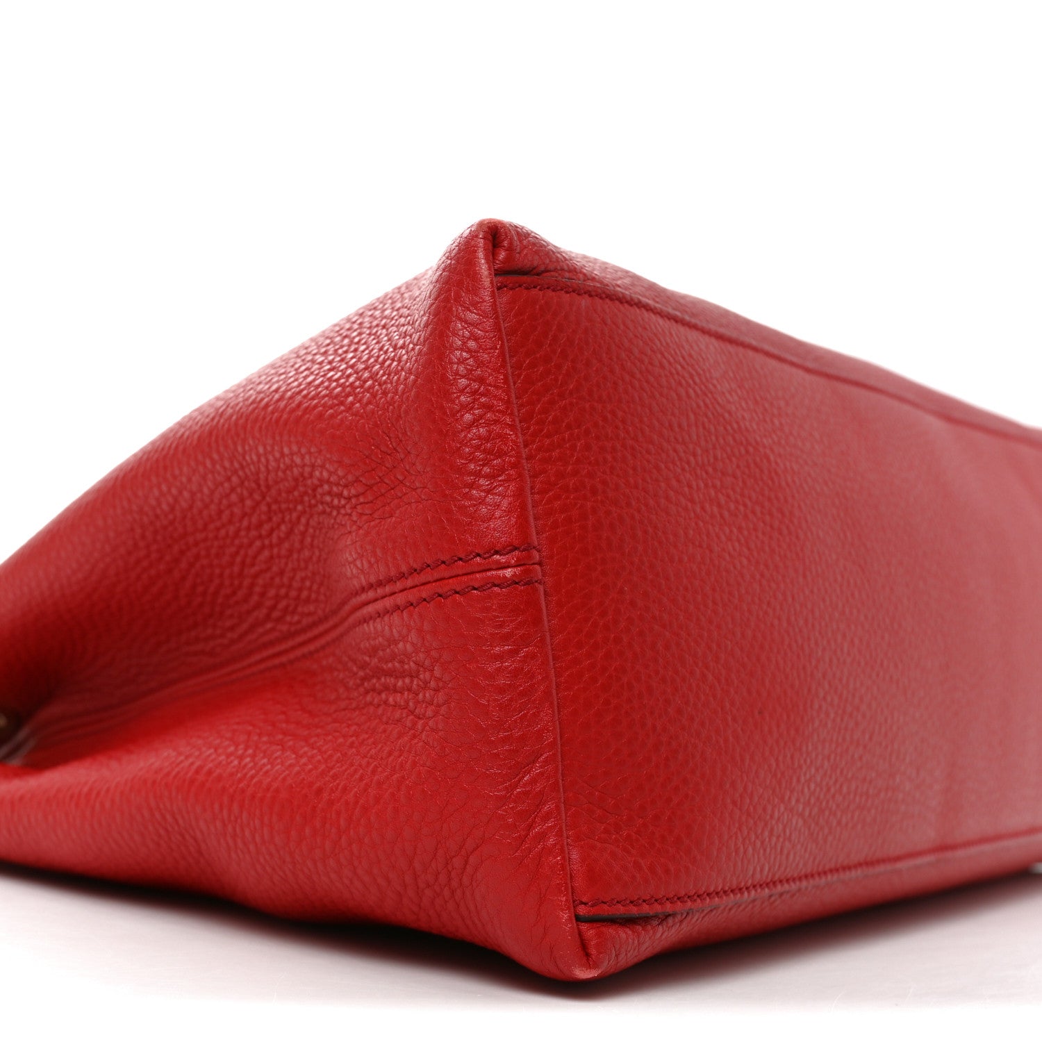 Pebbled Calfskin Medium Soho Chain Shoulder Bag Tabasco Red