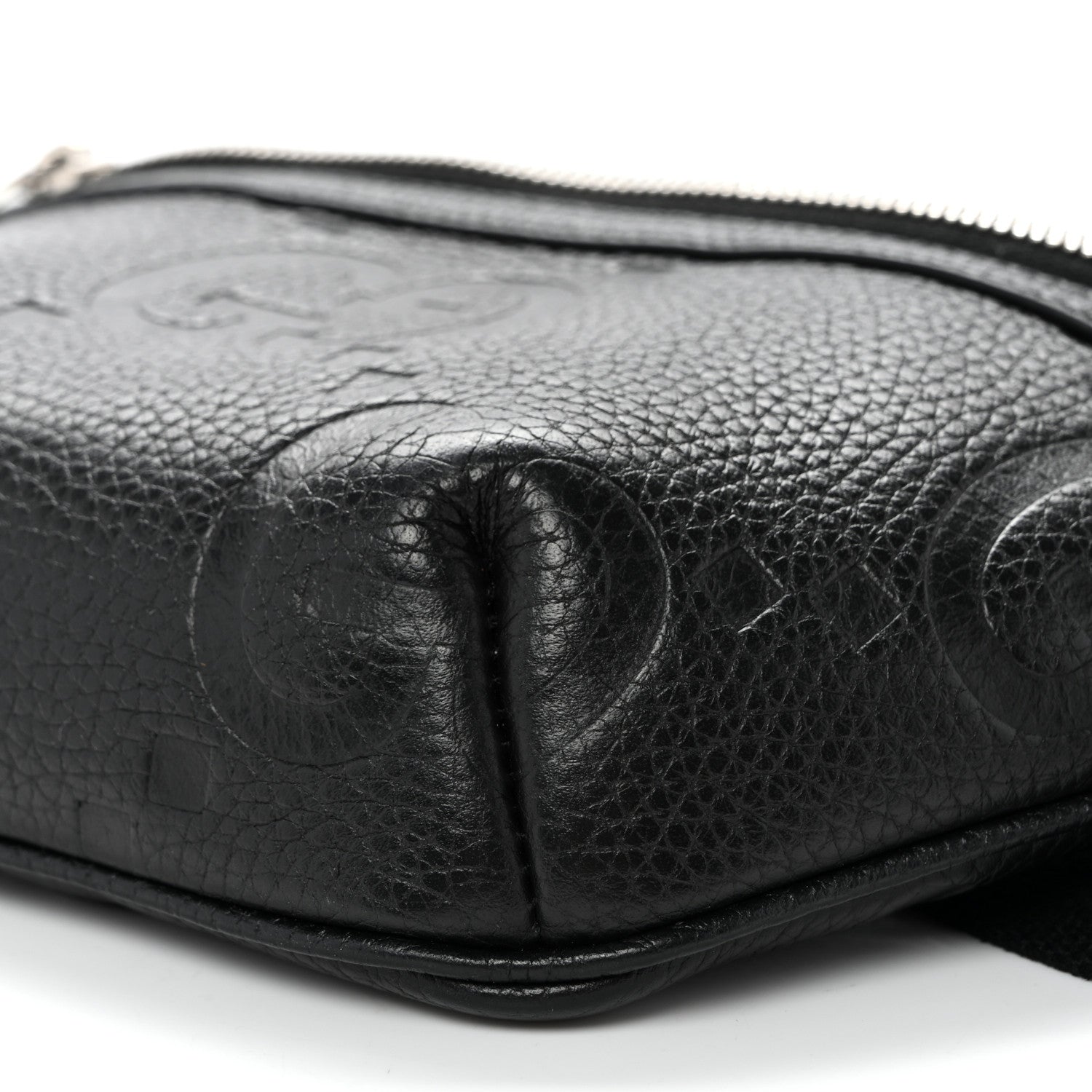 Piuma Calfskin Jumbo GG Embossed Small Belt Bag Black