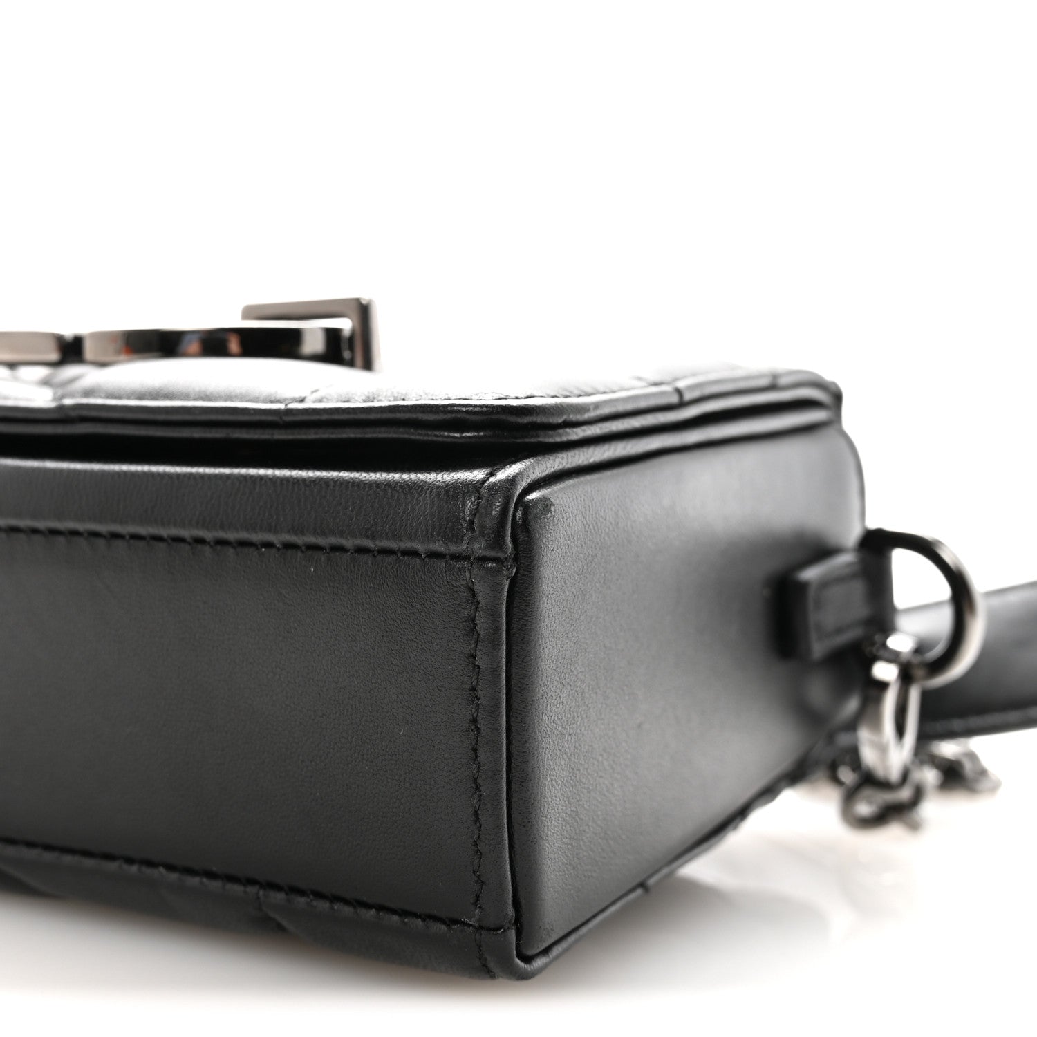 Lambskin Maxi Cannage Small 30 Montaigne Chain Top Handle Bag Black
