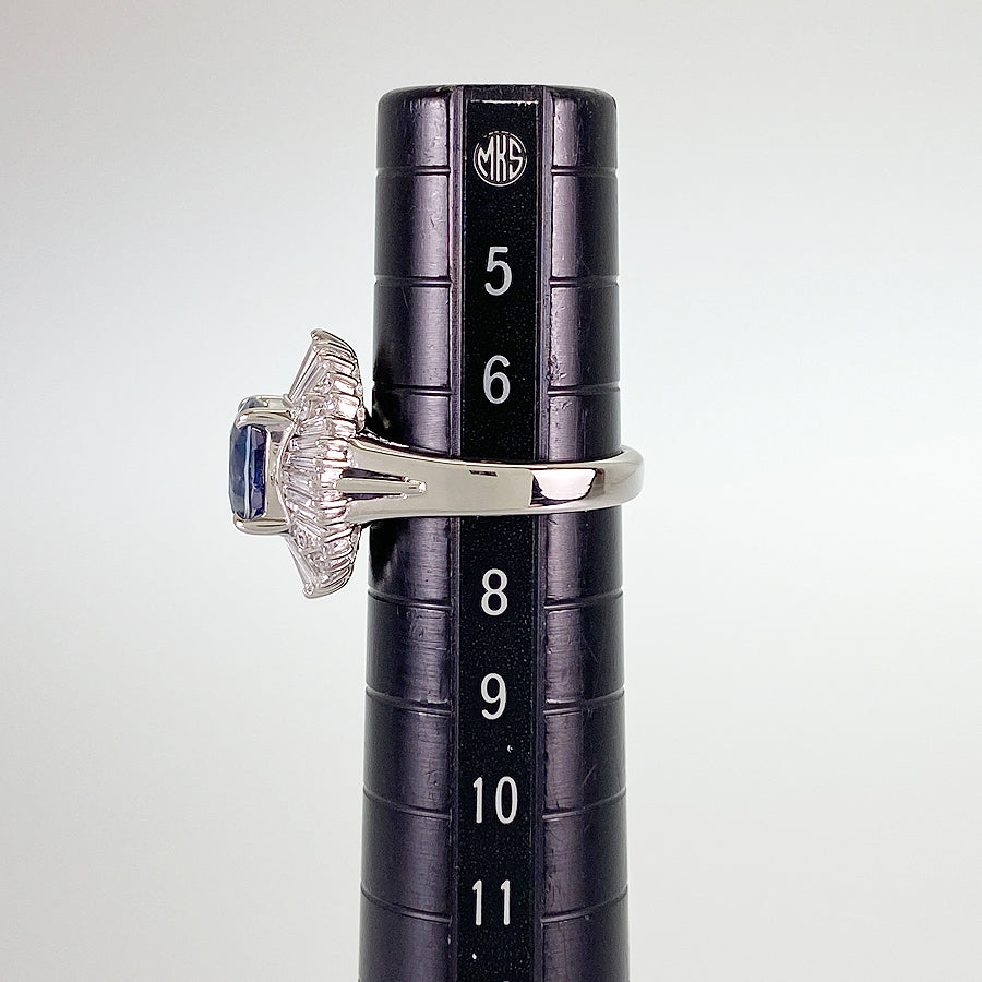 Ring Platinum Blue Sapphire