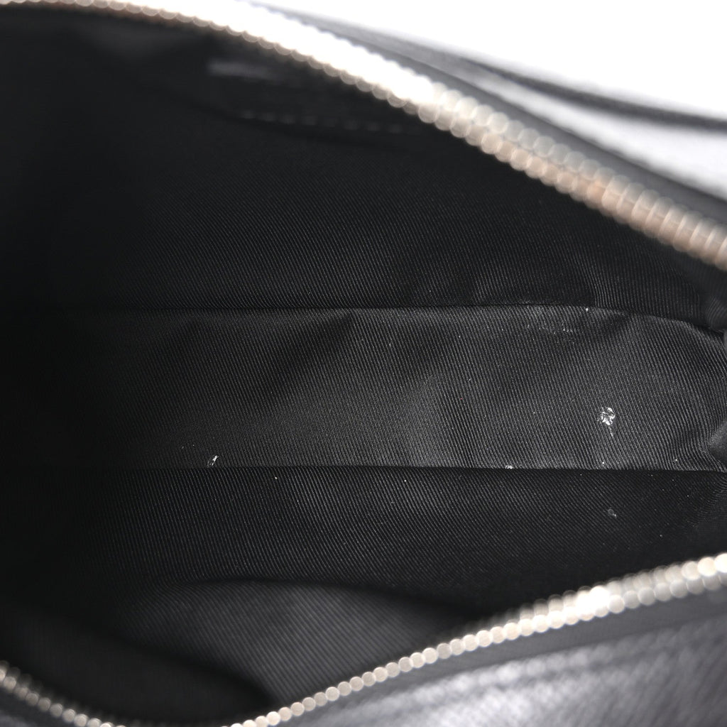 Taiga Monogram Eclipse Outdoor Messenger Black