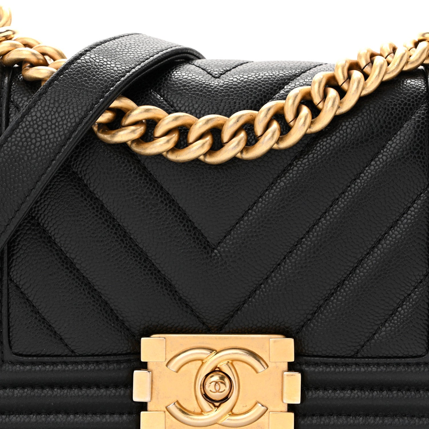 Caviar Chevron Quilted Small Boy Flap Black