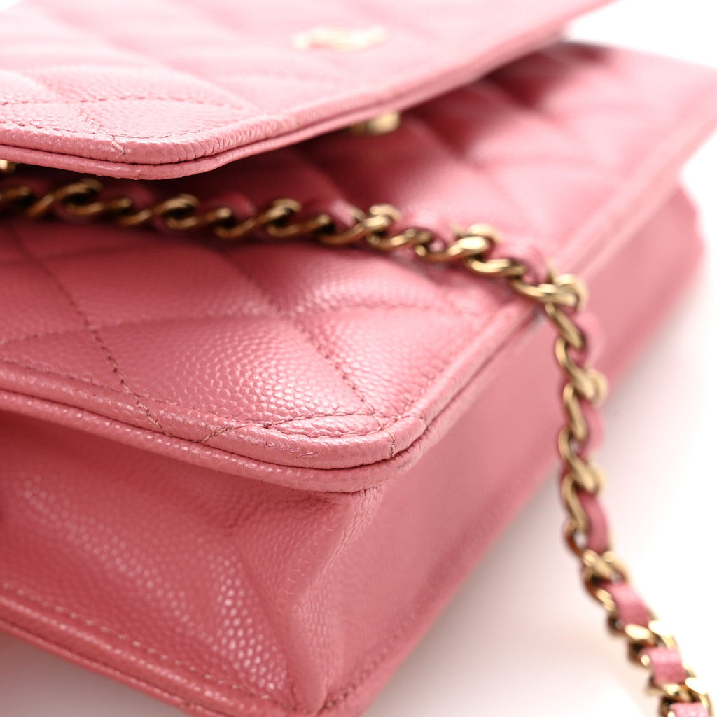 Caviar Quilted Wallet on Chain WOC Pink