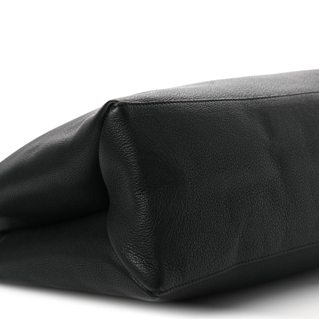 Grained Calfskin Lockme Shopper Black