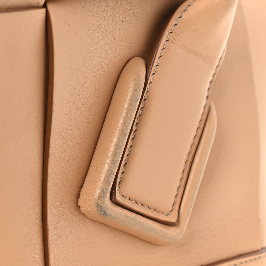 Grained Calfskin Maxi Intrecciato Medium Arco Nude