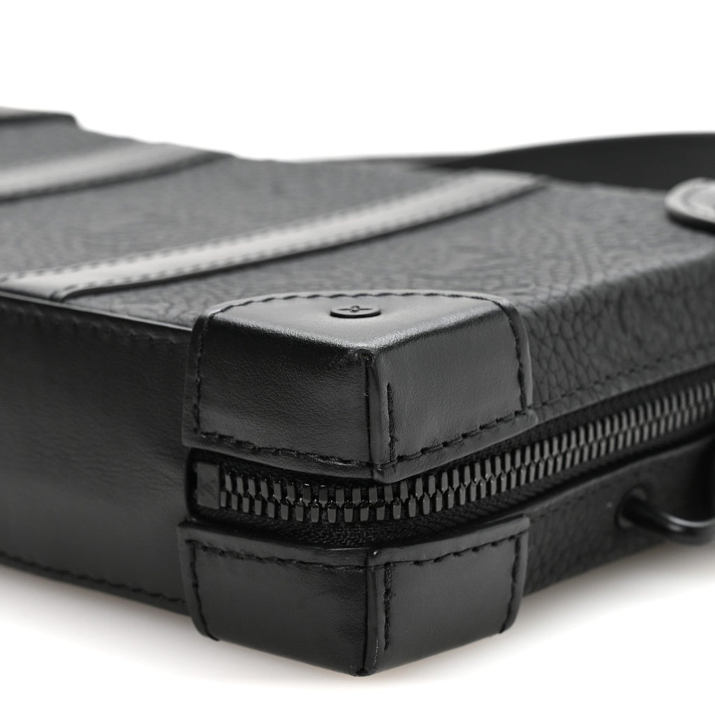 Taurillon Monogram Soft Trunk Wallet Black