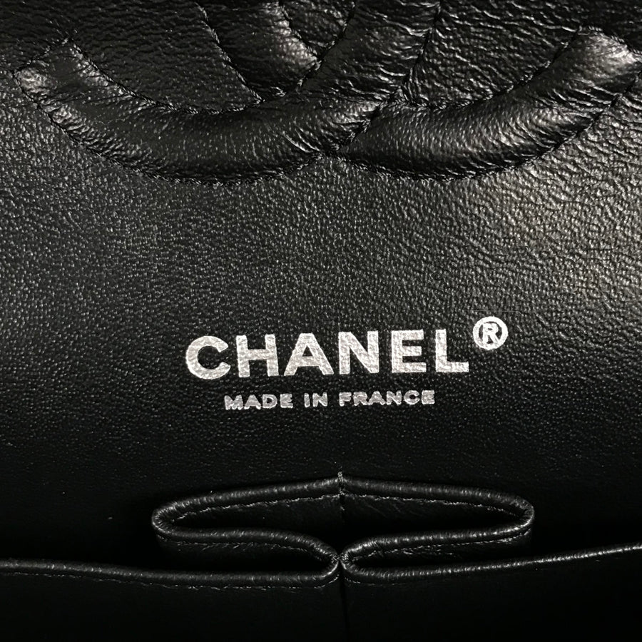 CHANEL V Stitch Chevron Shoulder bag