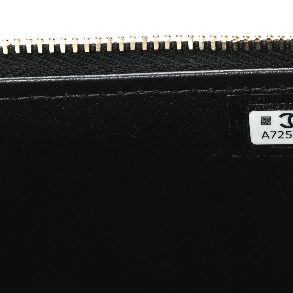 Lambskin Quilted Small Top Handle Vanity Case With Chain Black
