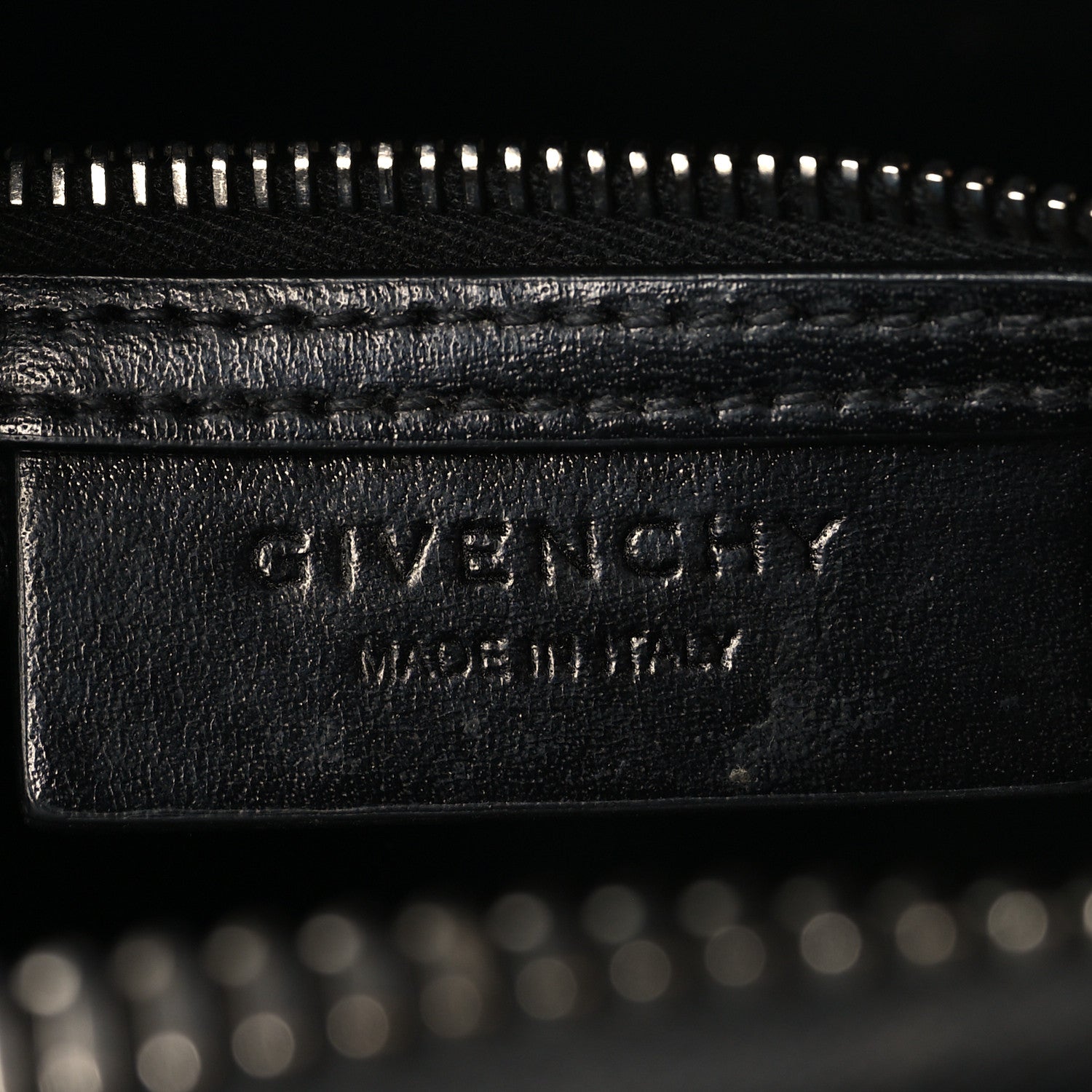 Shiny Lord Calfskin Mini Antigona Black