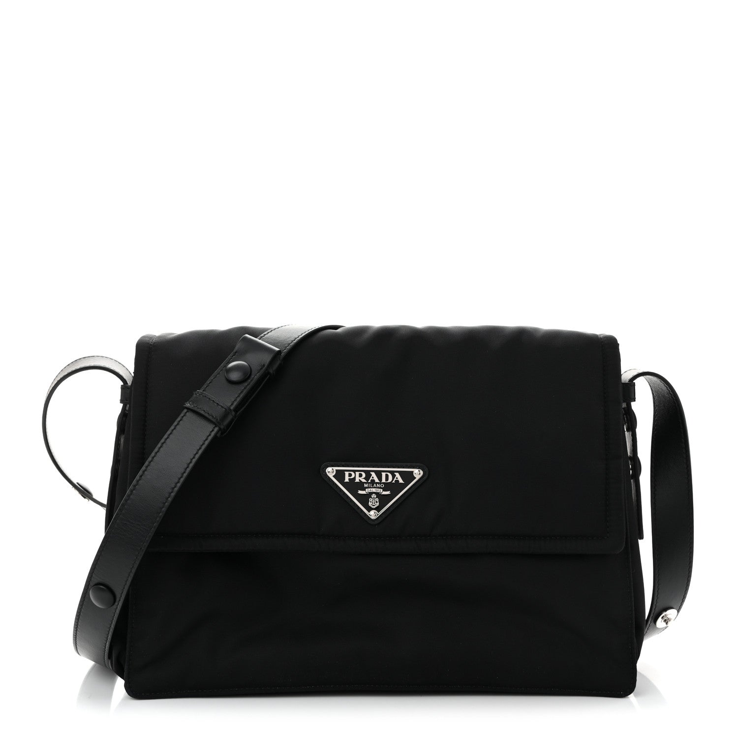 Re-Nylon Padded Medium Traveller Black