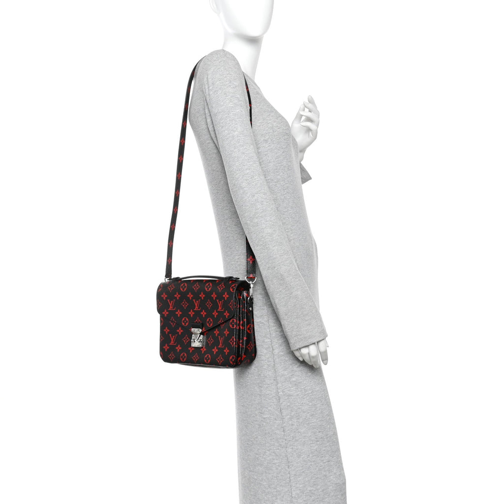 Monogram Infrarouge Pochette Metis