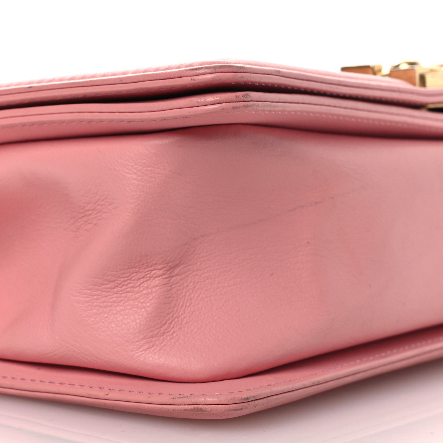 Lambskin Quilted Medium Boy Flap Light Pink