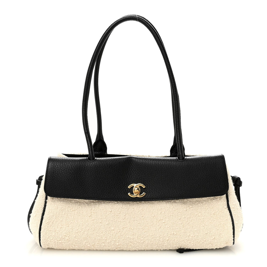 Grained Calfskin Boucle Urban Essentials Small Shopping Bag Black Ivory