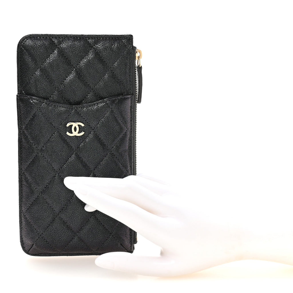 Iridescent  Caviar Quilted Classic Flat Wallet Pouch Black