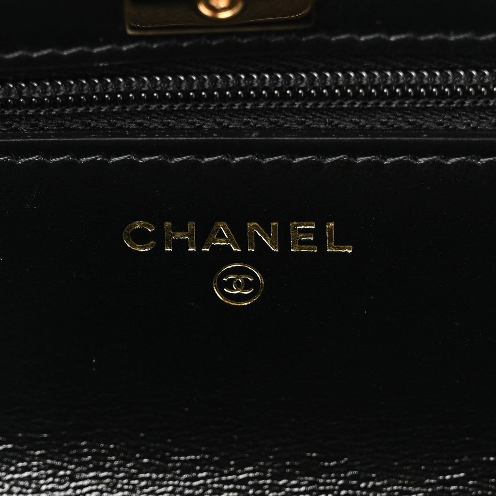 Shiny Lambskin Quilted Golden Links Wallet On Chain WOC Black