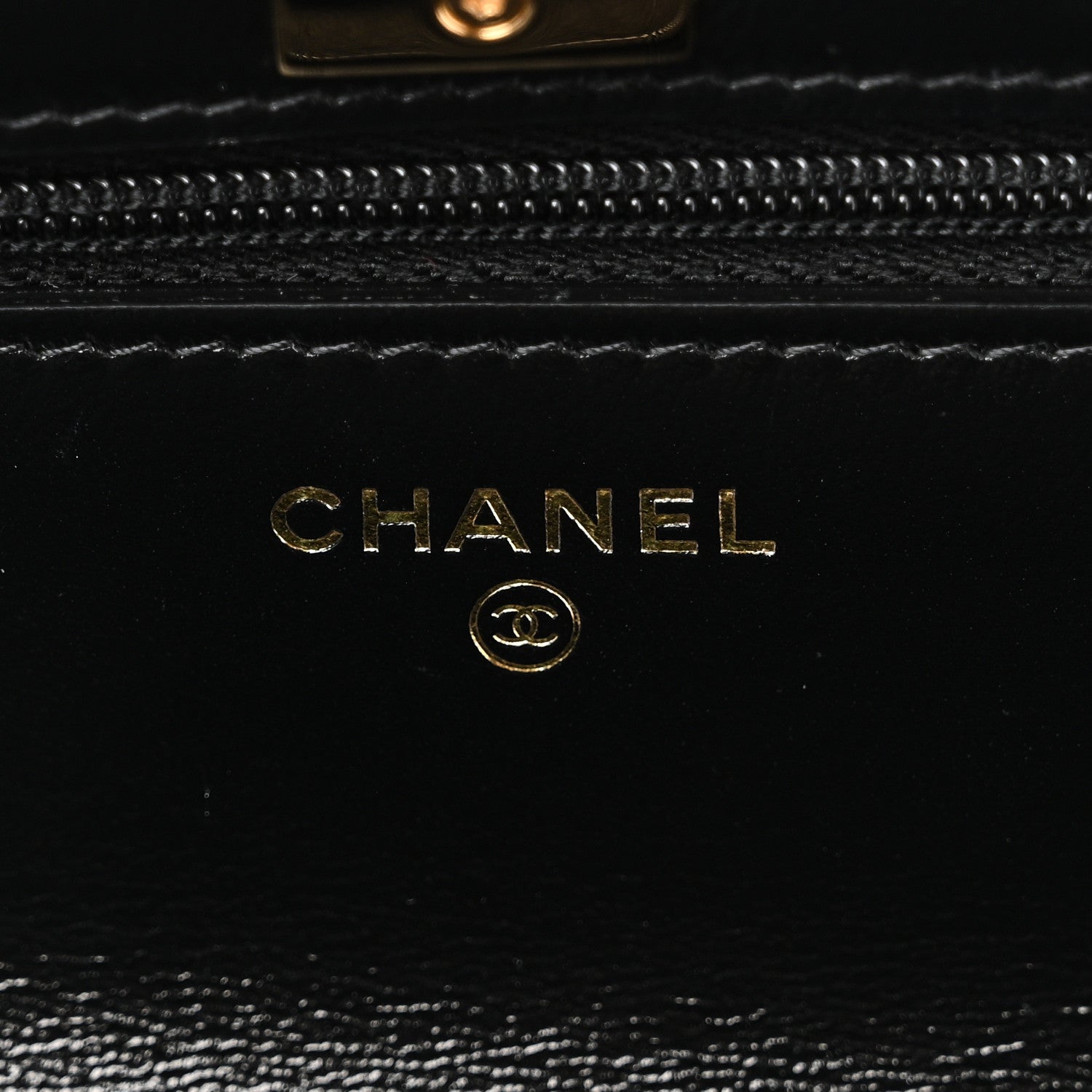 Shiny Lambskin Quilted Golden Links Wallet On Chain WOC Black