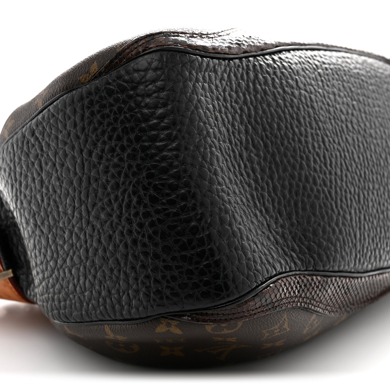 Monogram Ostrich Oskar Waltz