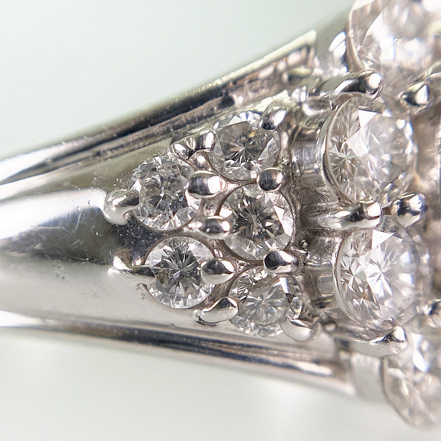 Ring Platinum Blue Sapphire