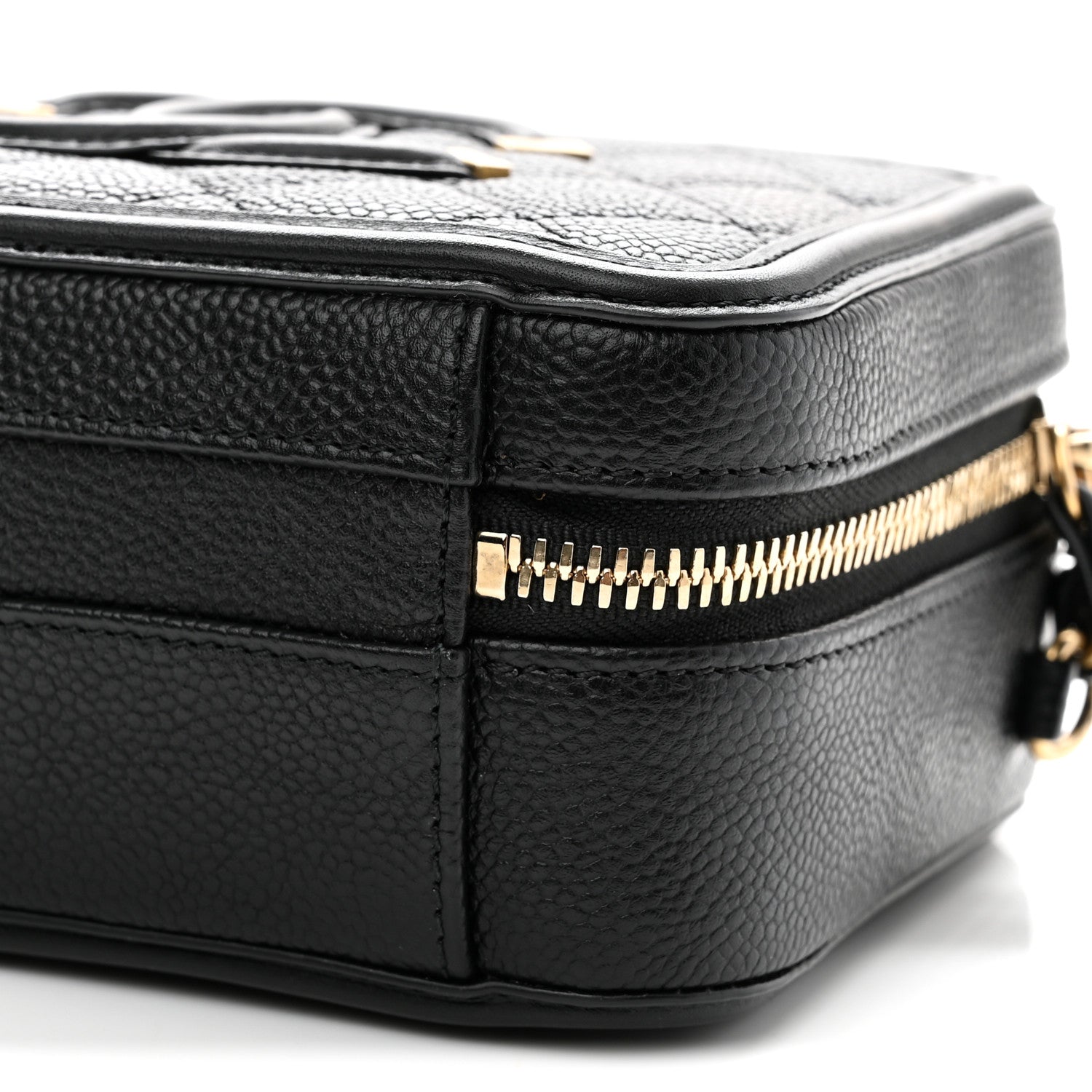 Caviar Quilted Small CC Filigree Vanity Case Black
