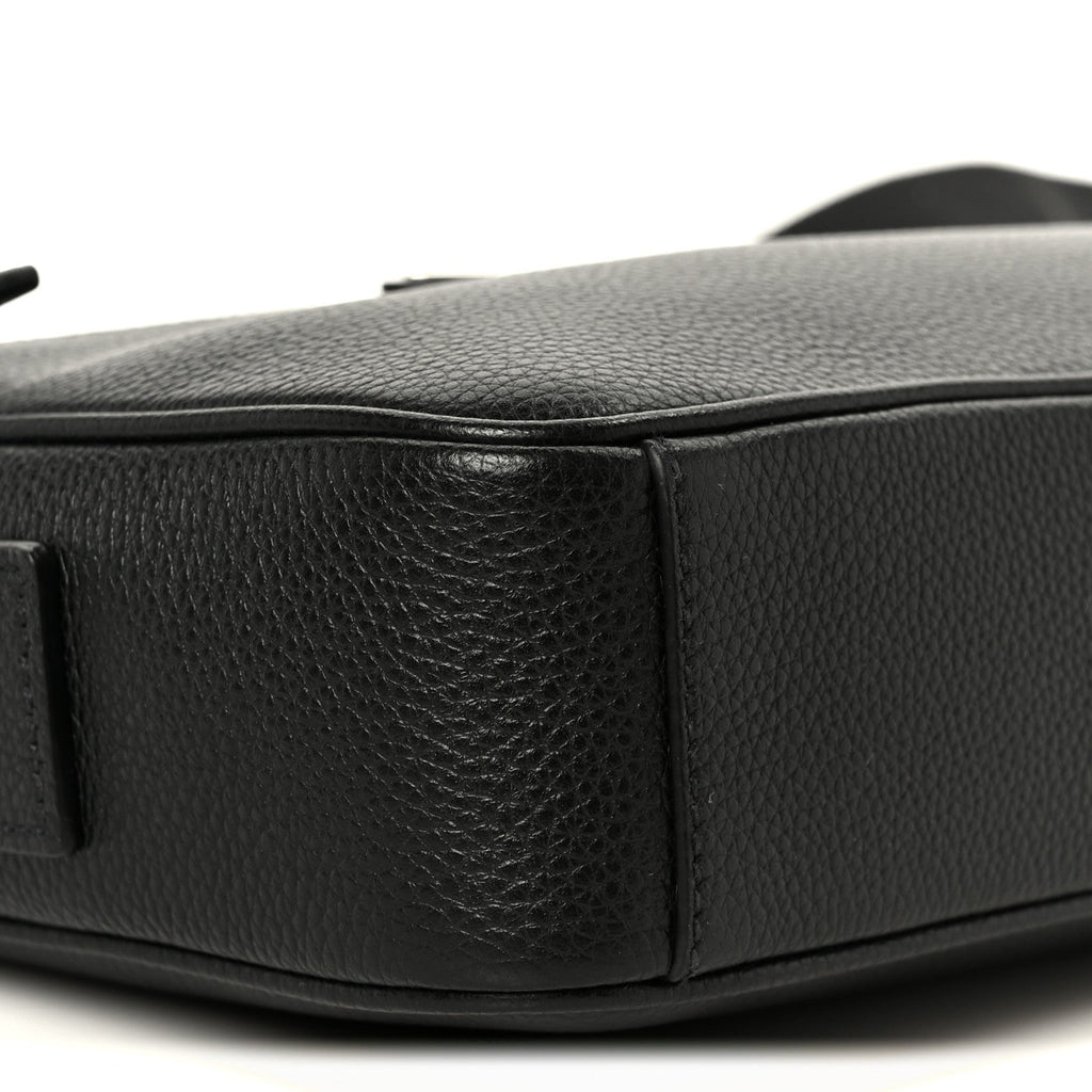 Vitello Daino Zip Shoulder Bag Black