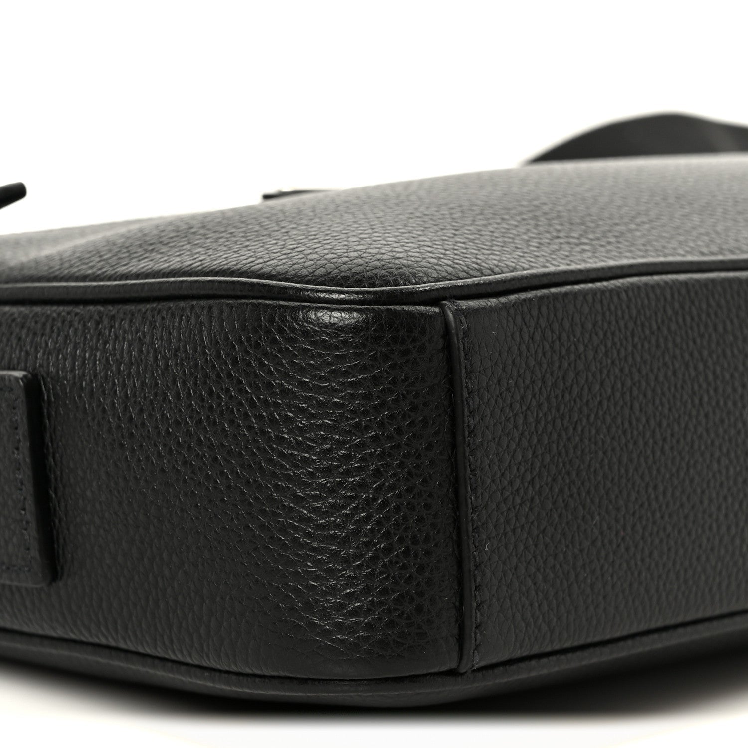 Vitello Daino Zip Shoulder Bag Black