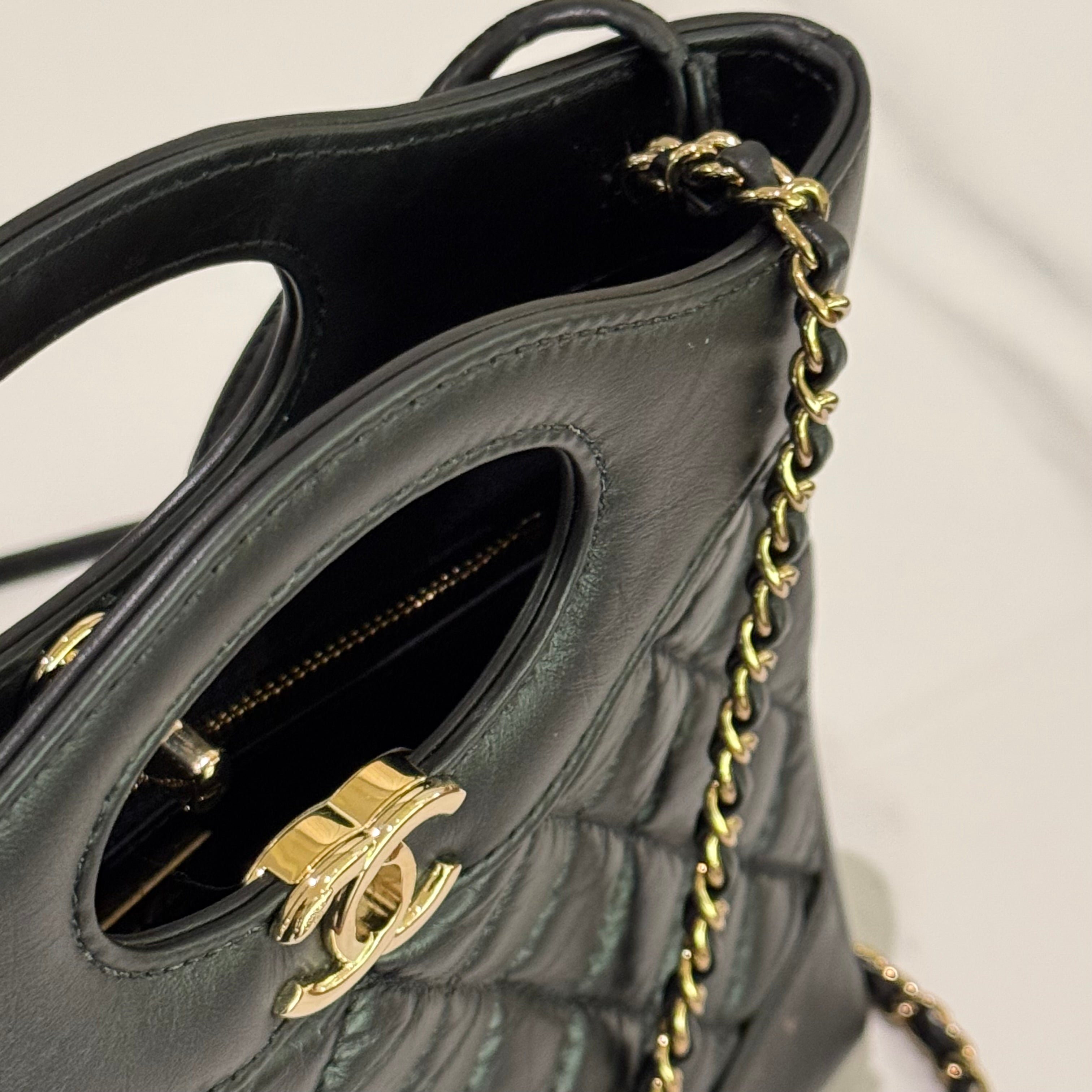 CHANEL 31 BAG 23A MINI WRINKLED CALFSKIN BLACK & GOLD HARDWARE CHIP MODEL
