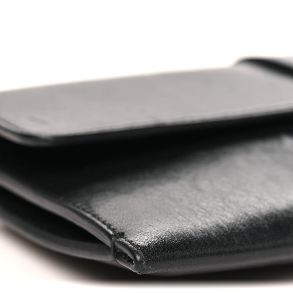 Calfskin 30 Montaigne Chain Pouch Black