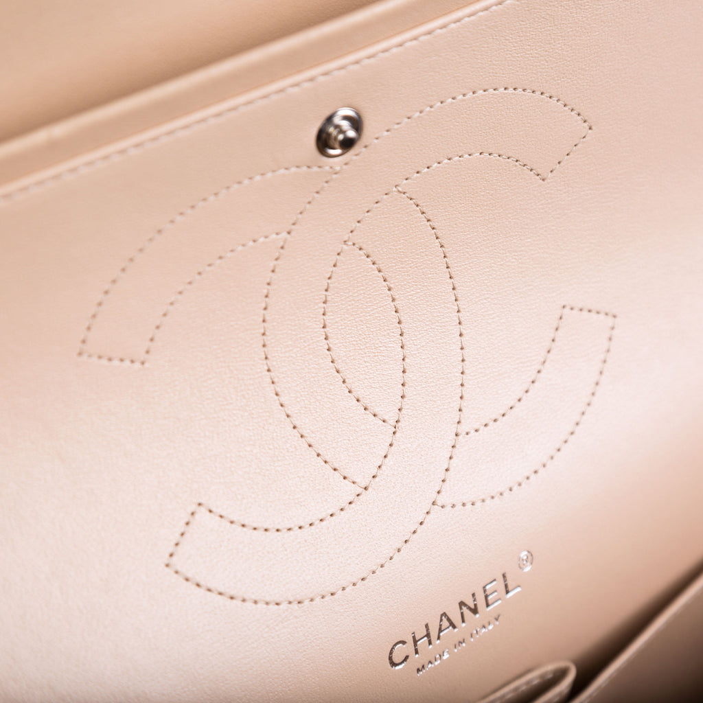 Chanel Classic Flap Jumbo
