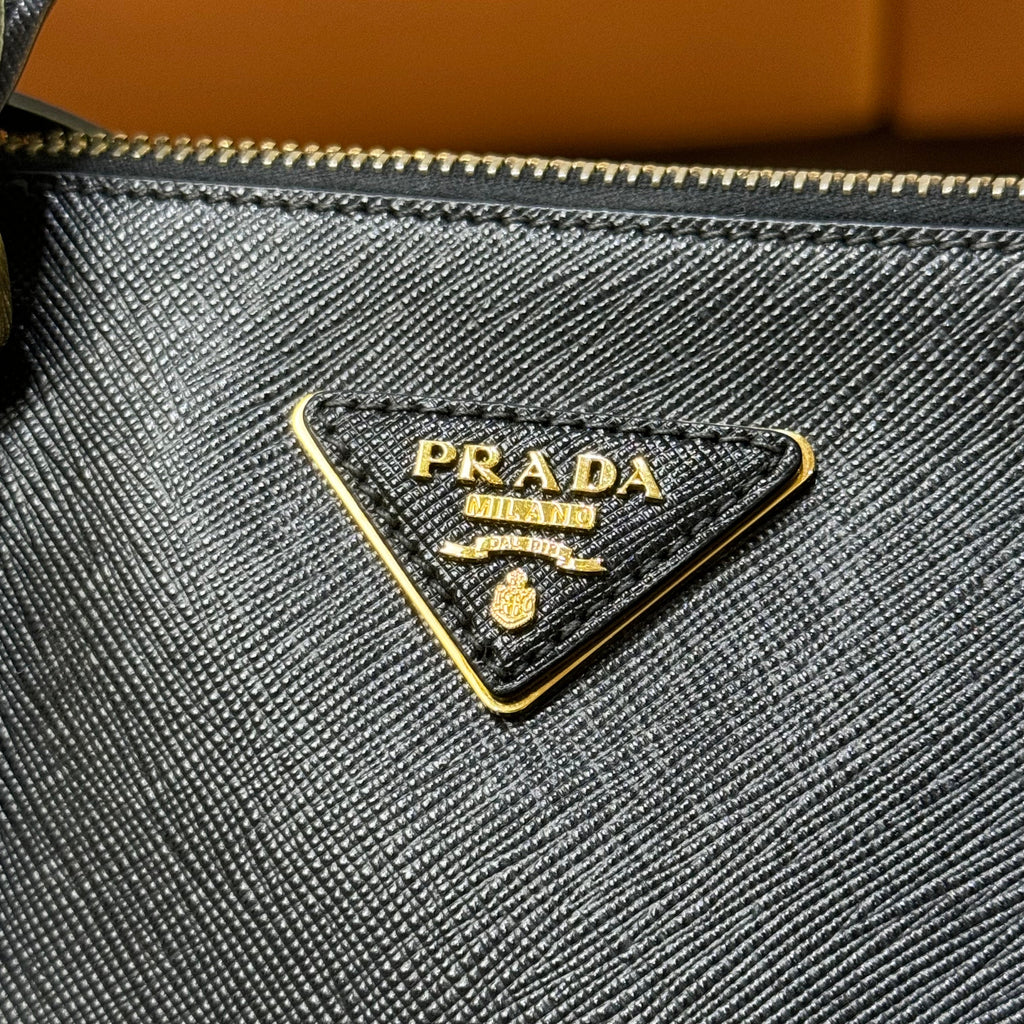 PRADA LARGE PALLERIA BAG