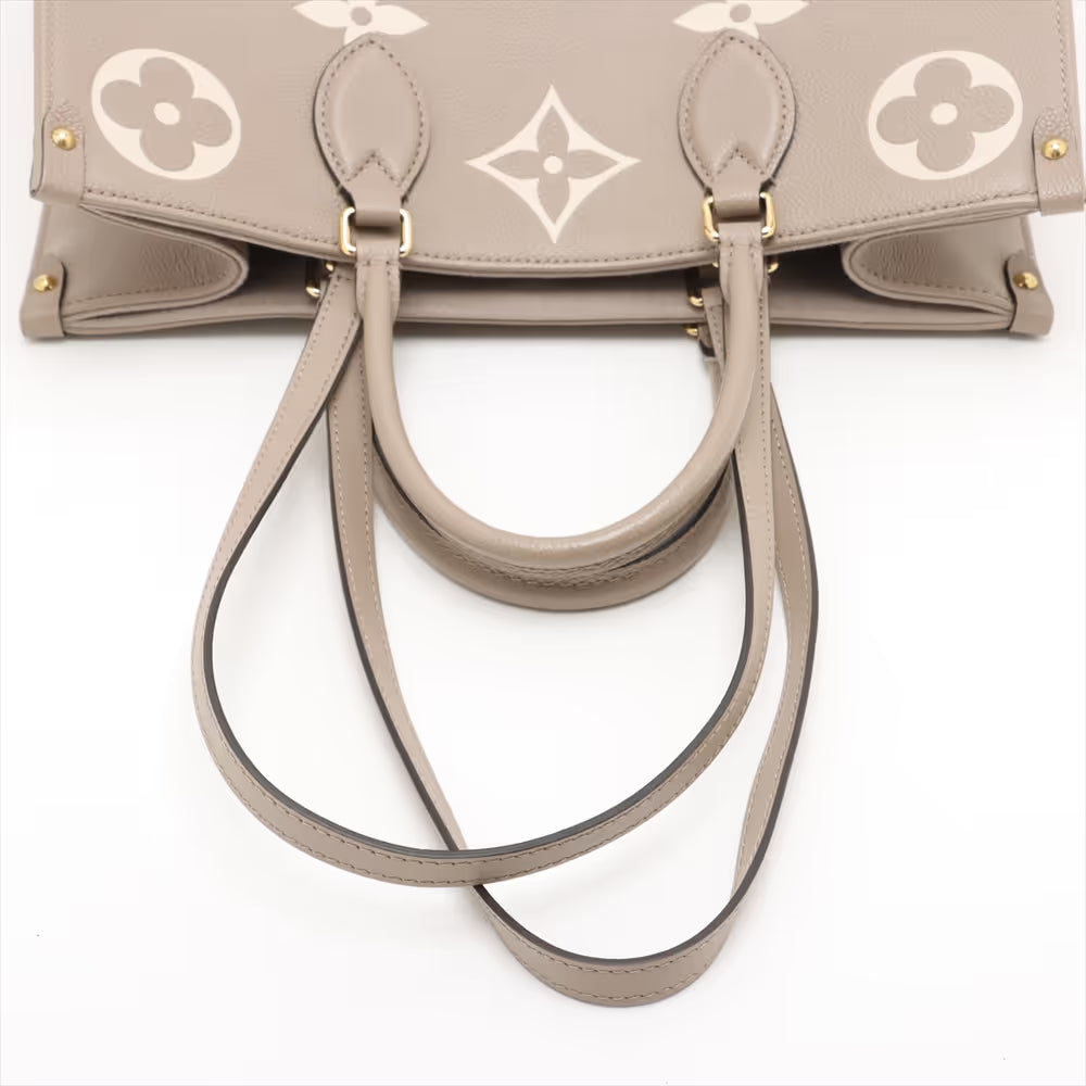 Louis Vuitton Bicolor Monogram Giant On the Go MM Dove x Cream