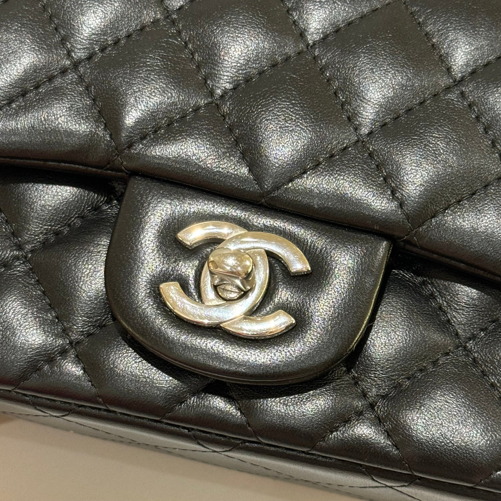CHANEL MINI SQUARE FLAP BAG