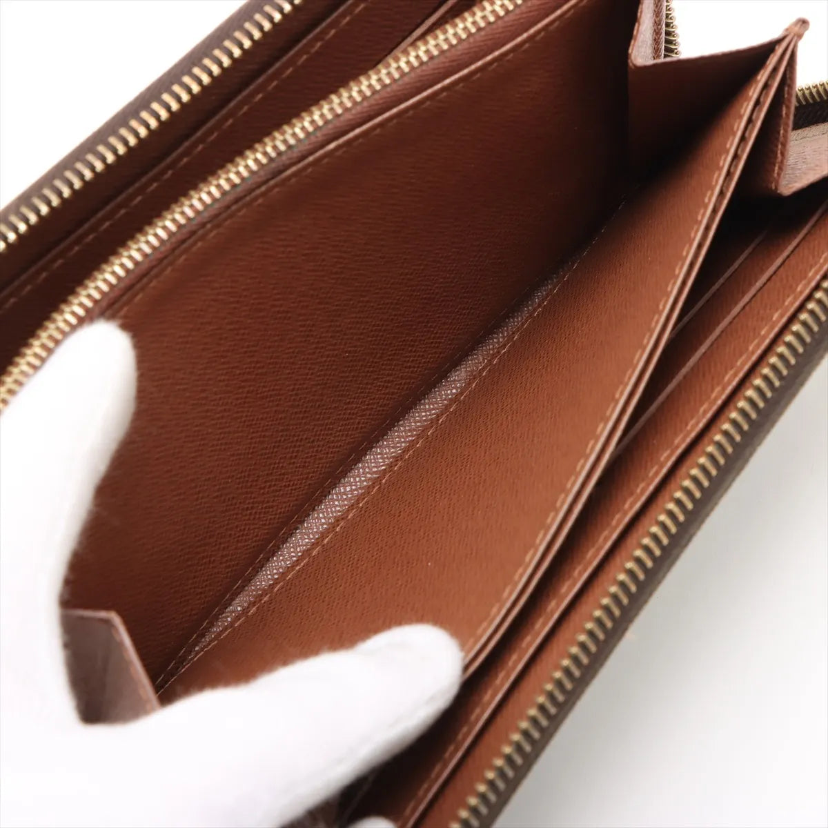 Louis Vuitton Monogram Zippy Wallet
