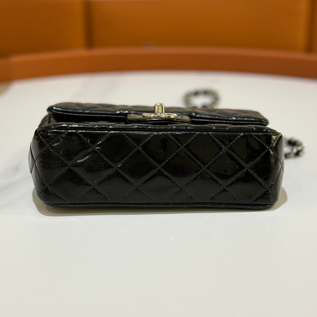 CHANEL CLASSIC FLAP MINI