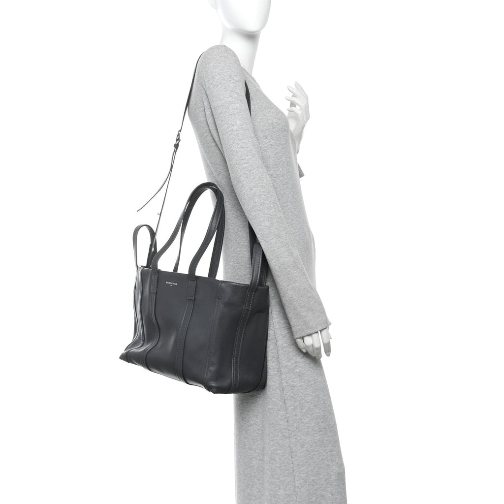 Calfskin Medium Laundry Cabas Tote Gris Fossile
