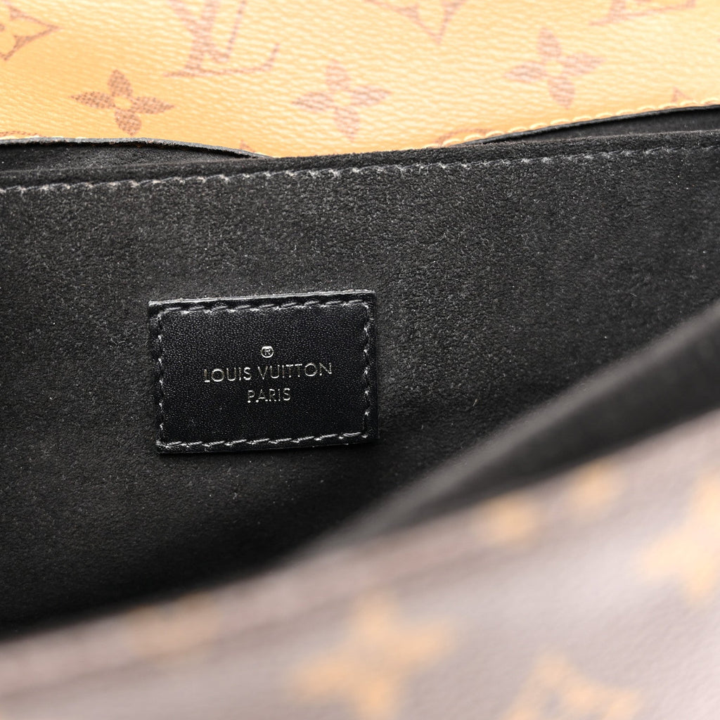 Reverse Monogram Pochette Metis